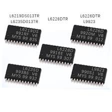 NCT5572 INTEGRATED CIRCUIT